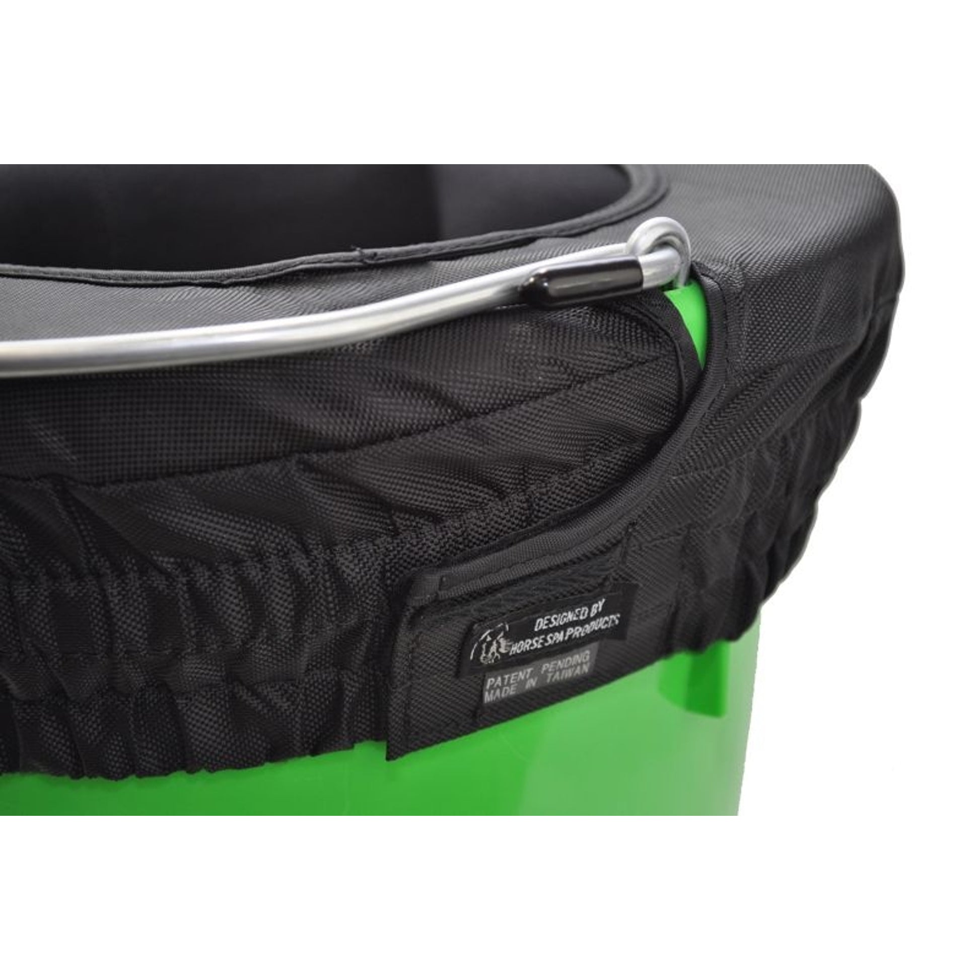 Horse Spa Water-n-Hole Bucket Rim