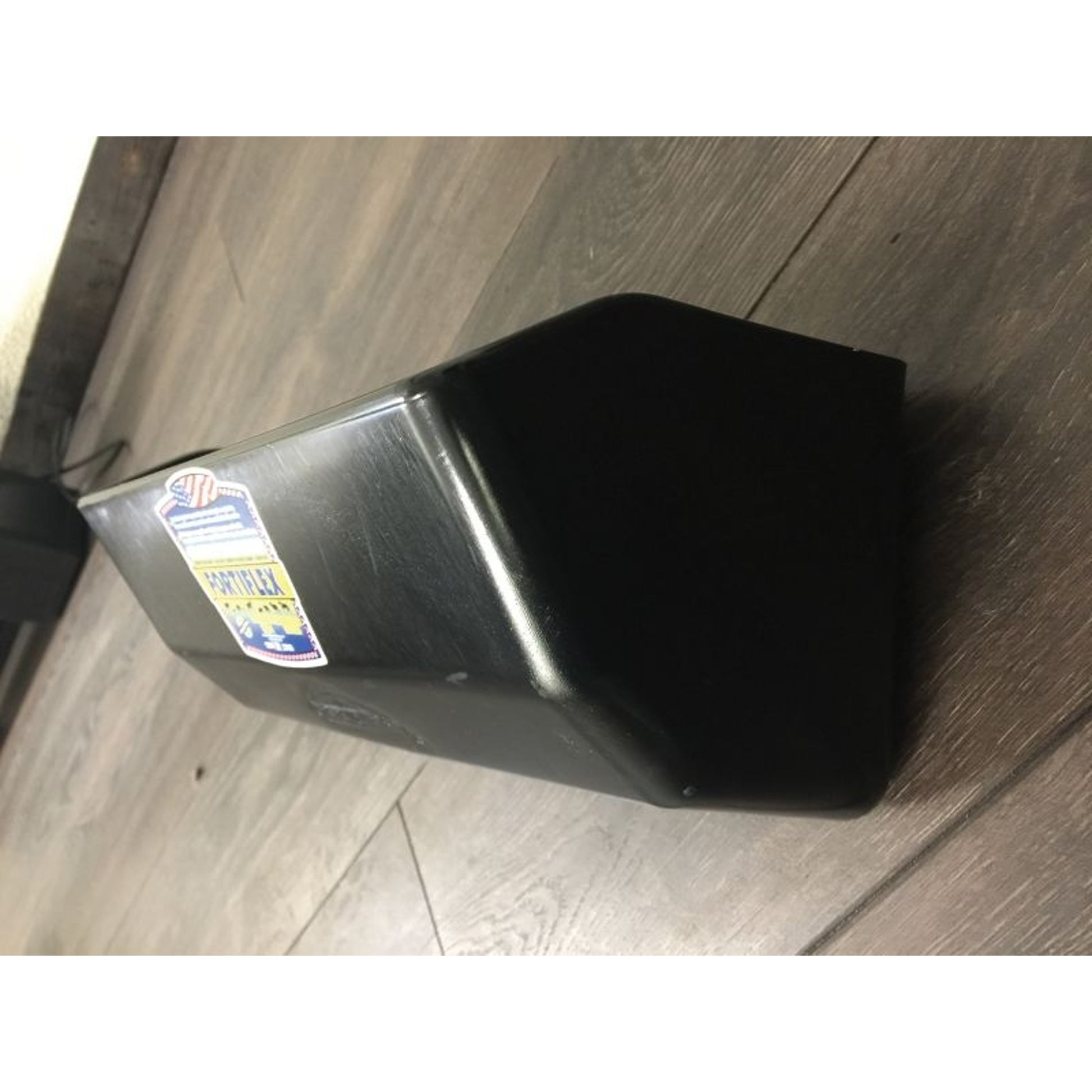 Fortiflex Black Hanging Feeder 3 Quart