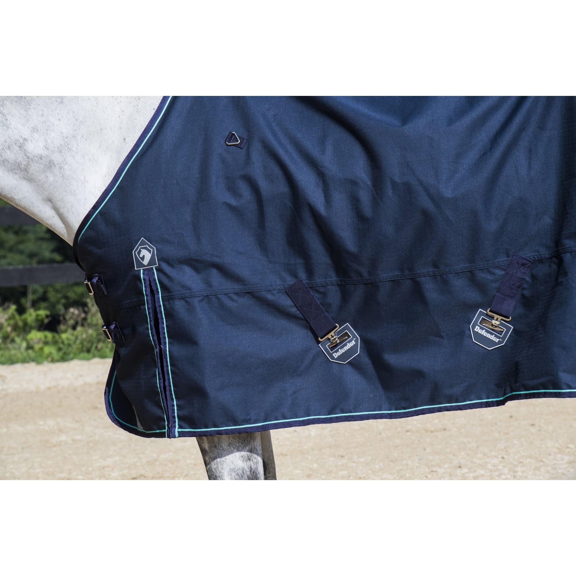 Defender Platinum 1200D Turnout Sheet