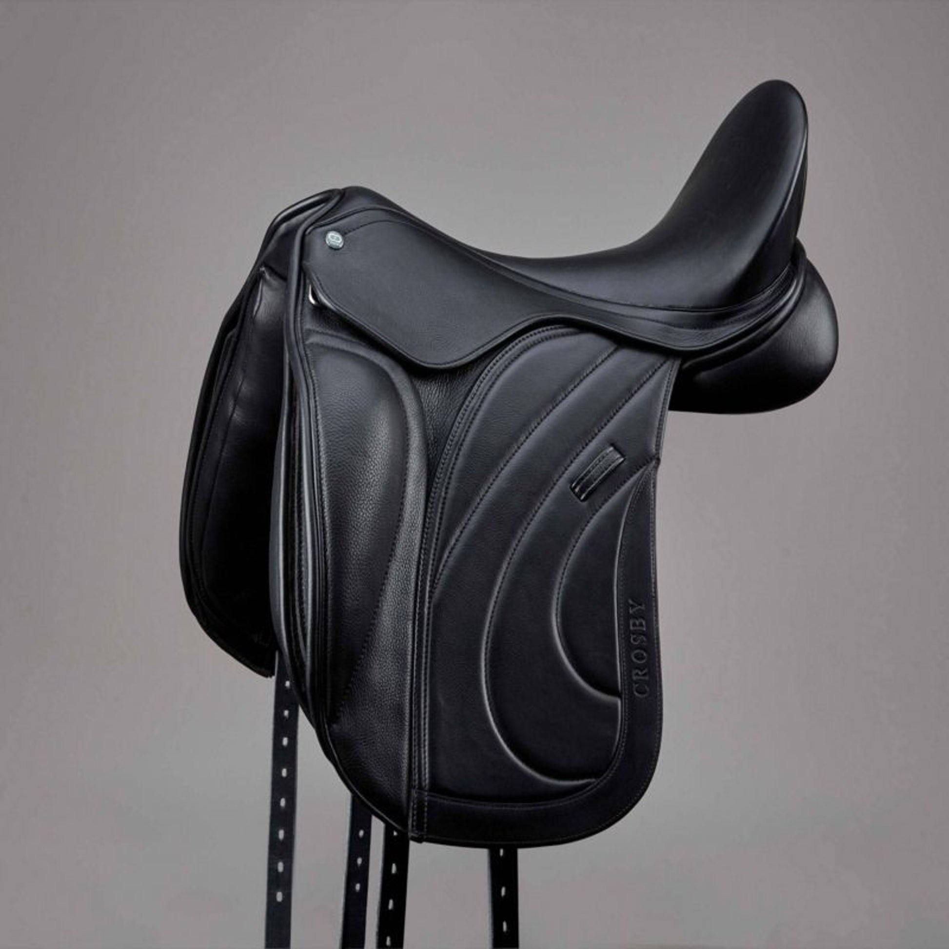 Crosby Dressage Adjustable Knee Block Saddle 18" B